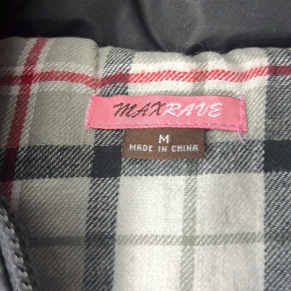 Max Rave Black Puffer Vest w/ Faux Fur Hood Sz M - Picture 8 of 10